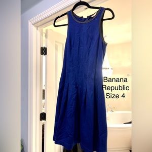 Banana Republic blue w black piping dress